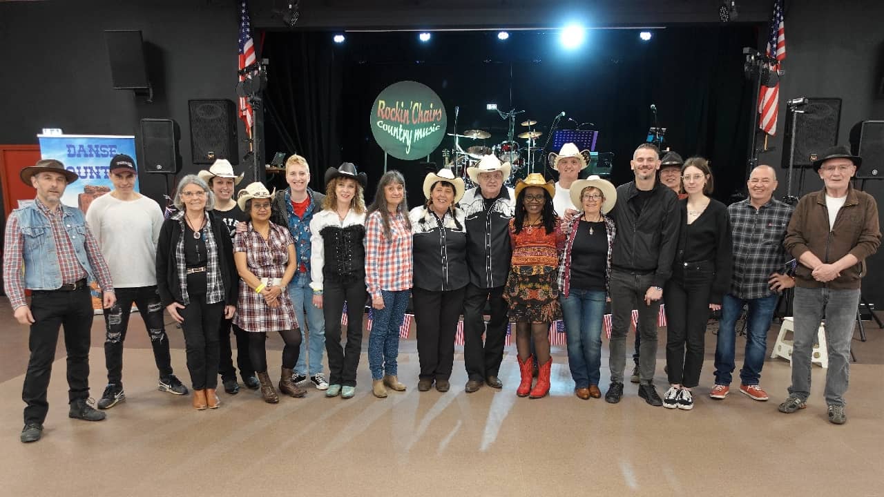 Rockin' Chairs au bal du Cowboy Hat Dancers à Plaisir - photo Eric Caumes