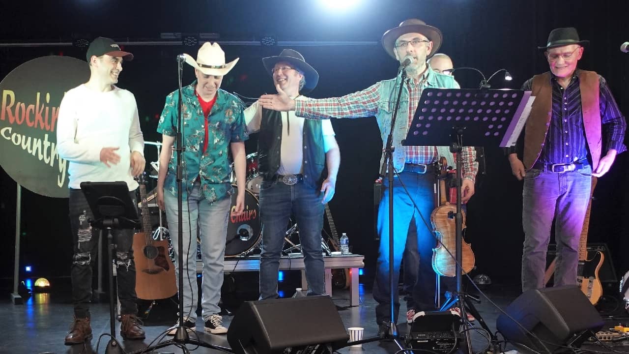 Rockin' Chairs au bal du Cowboy Hat Dancers à Plaisir - photo Eric Caumes