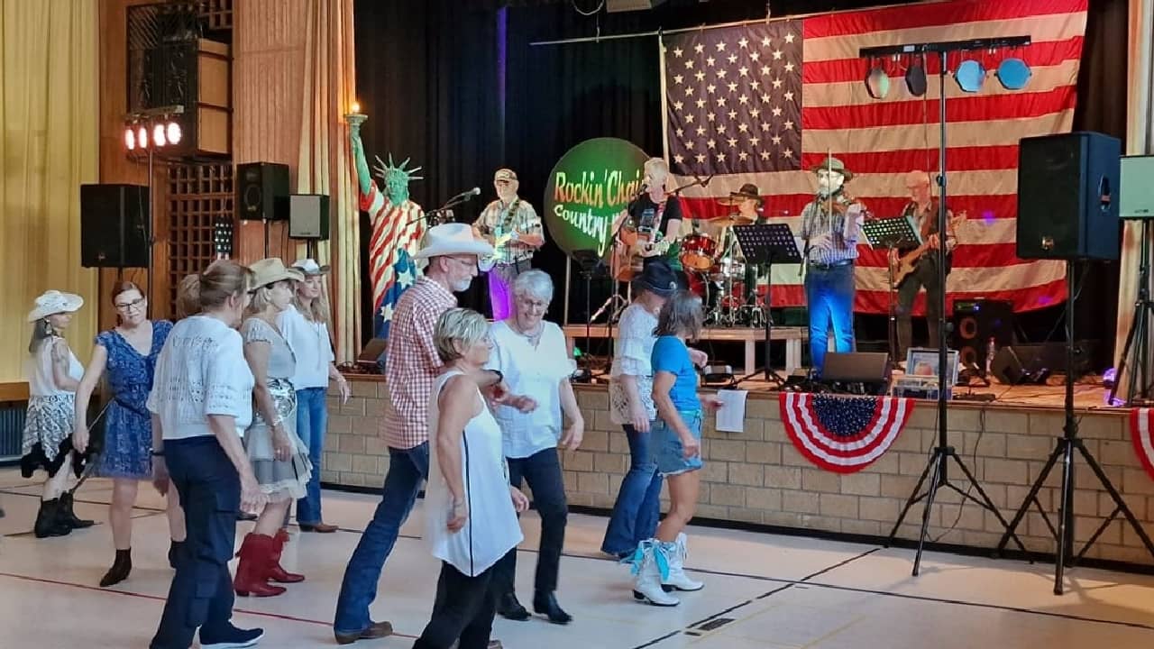 Rockin' Chairs à la soirée du Far West Country Dance - photo Jackie Nobs