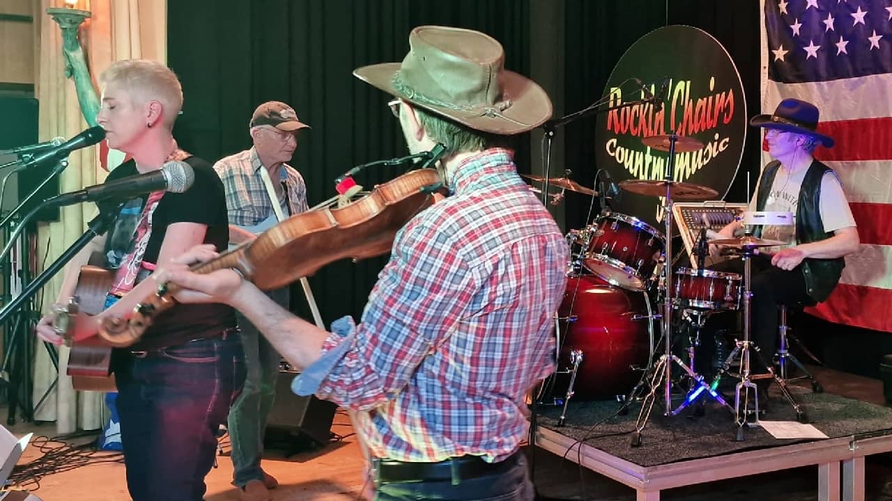 Rockin' Chairs à la soirée du Far West Country Dance - photo Jackie Nobs