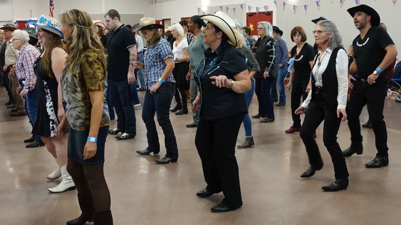 Rockin' Chairs au bal des Cowboy Hat Dancers - Plaisir (78) / photo Eric Caumes