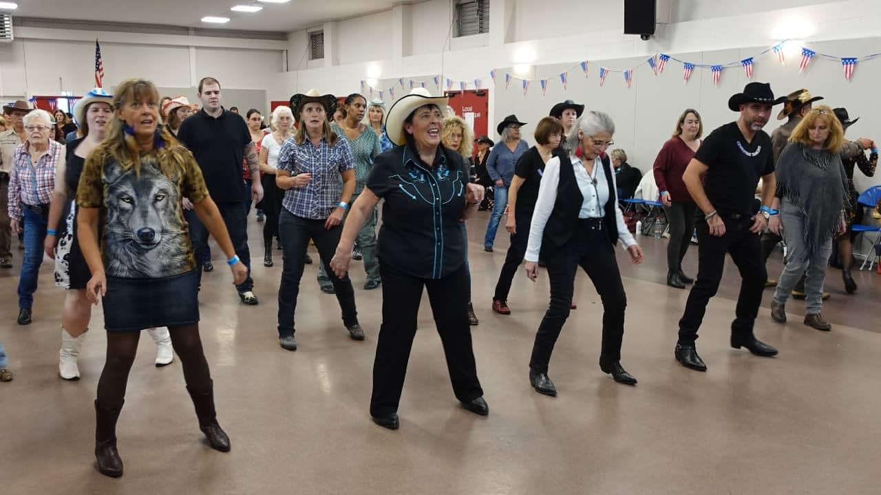 Rockin' Chairs au bal des Cowboy Hat Dancers - Plaisir (78) / photo Eric Caumes