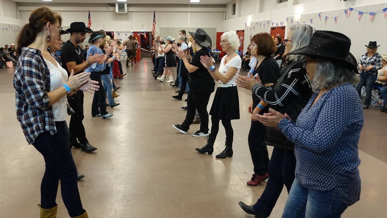 Rockin' Chairs au bal des Cowboy Hat Dancers - Plaisir (78) / photo Eric Caumes