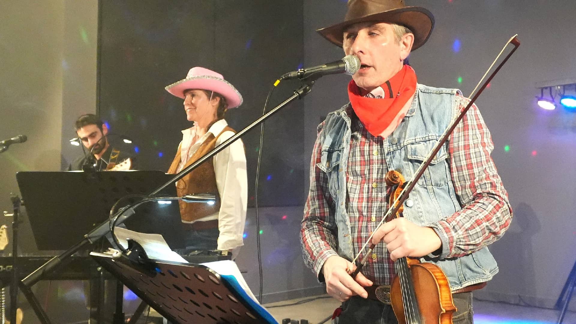 Concert chez les Lussat Bottes Blues à Lussat (63) - photo Eric Caumes