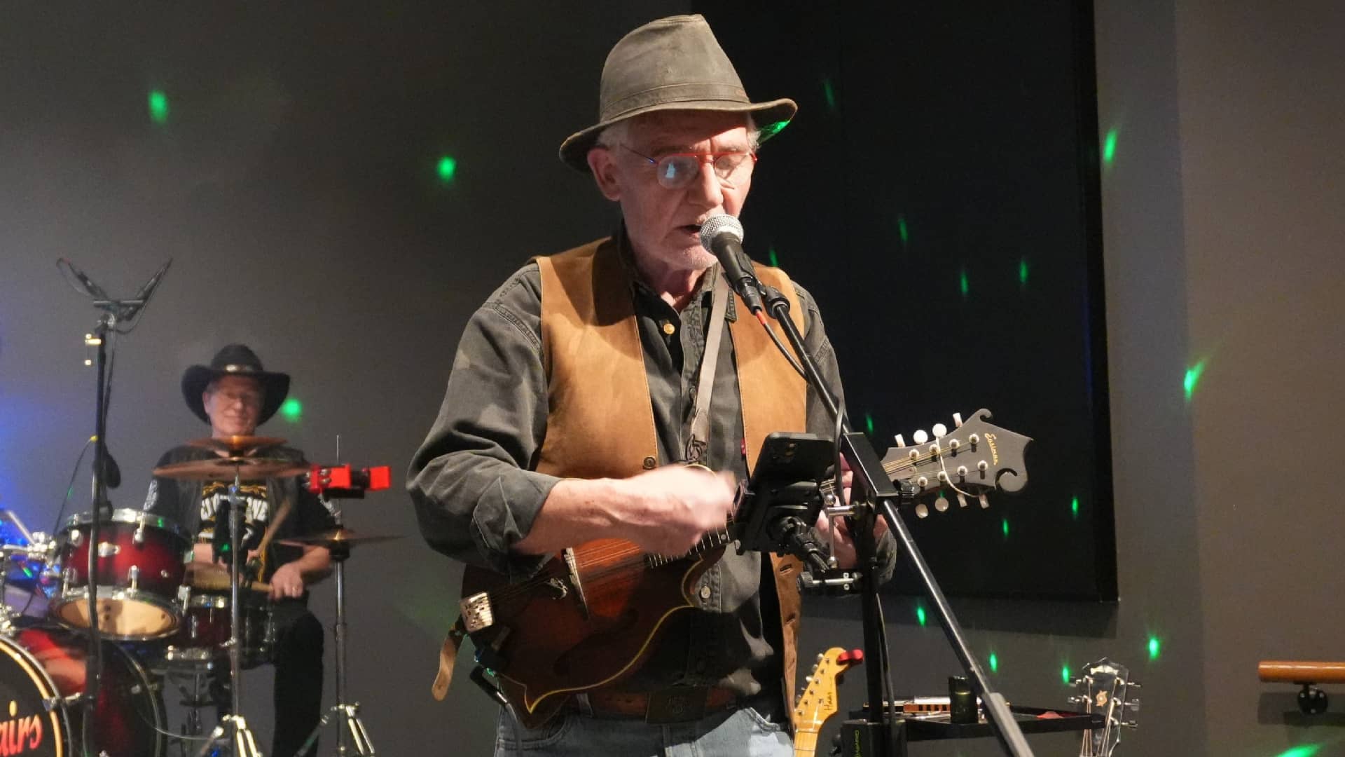 Concert chez les Lussat Bottes Blues à Lussat (63) - photo Eric Caumes