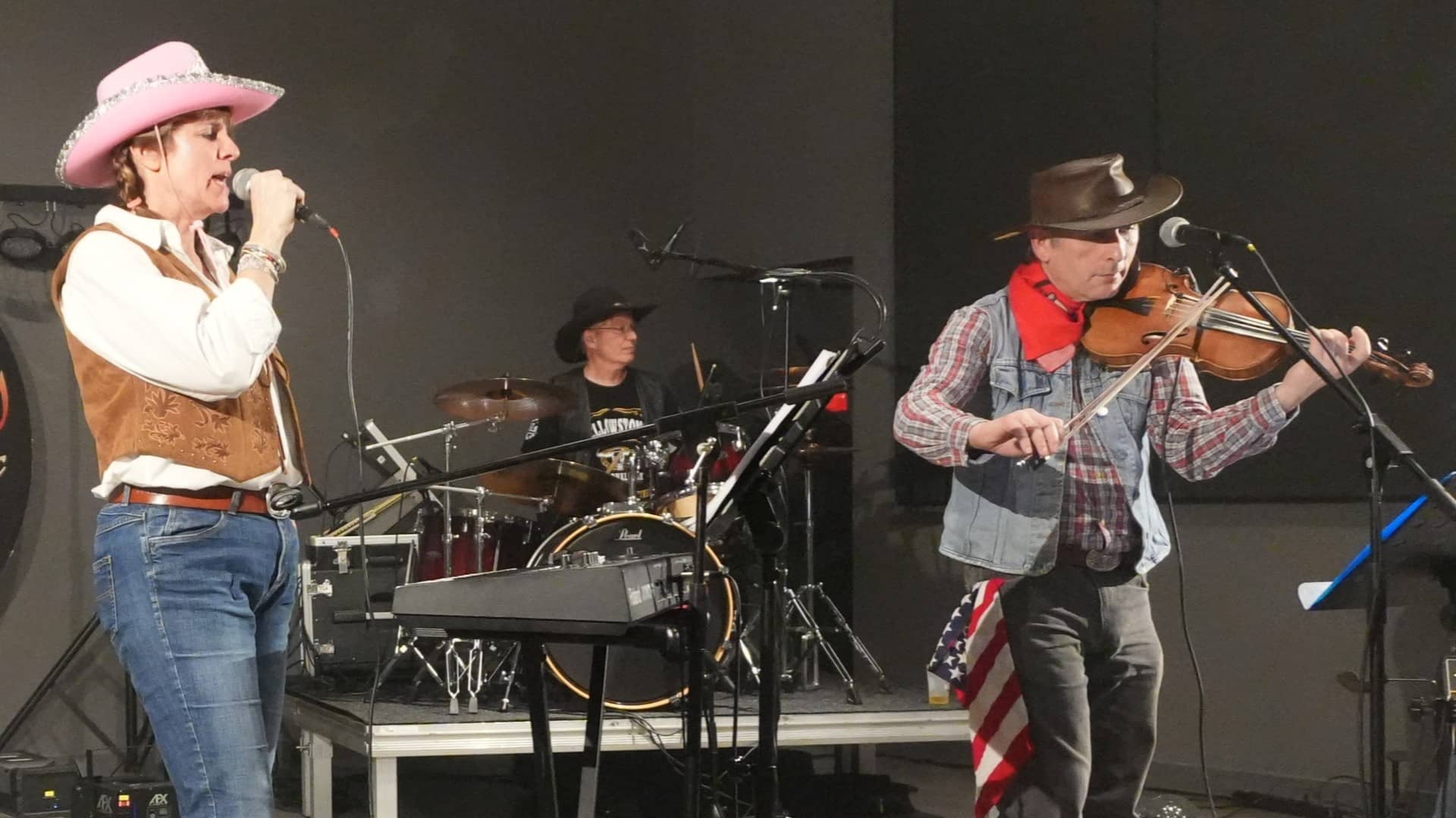 Concert chez les Lussat Bottes Blues à Lussat (63) - photo Eric Caumes