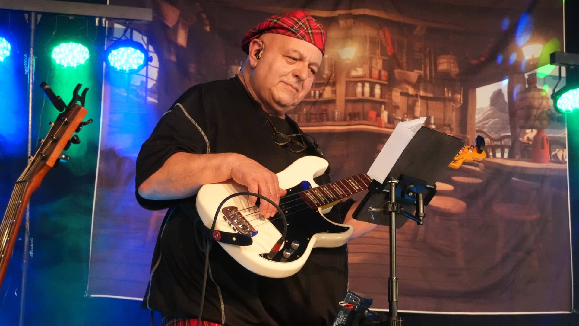 Concert chez les Enfile Tes Bottes à Ouzouer-le-Marché (41) - photo Eric Caumes
