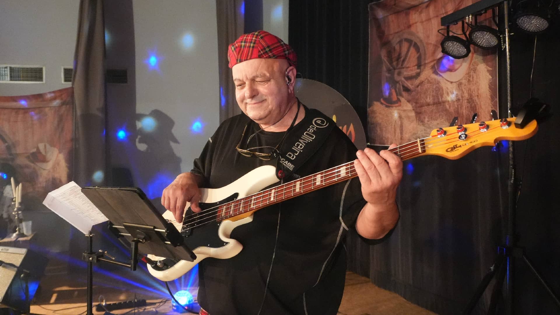 Concert chez les Enfile Tes Bottes à Ouzouer-le-Marché (41) - photo Eric Caumes