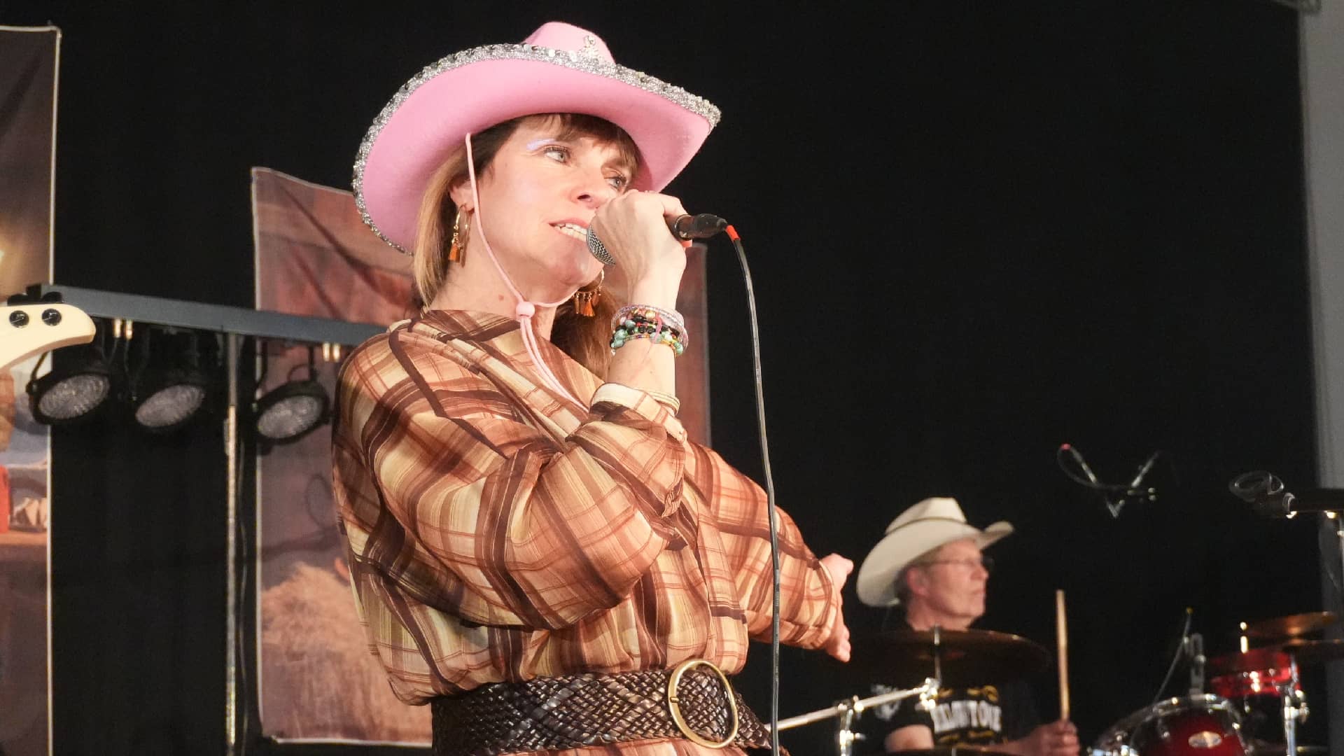 Concert chez les Enfile Tes Bottes à Ouzouer-le-Marché (41) - photo Eric Caumes