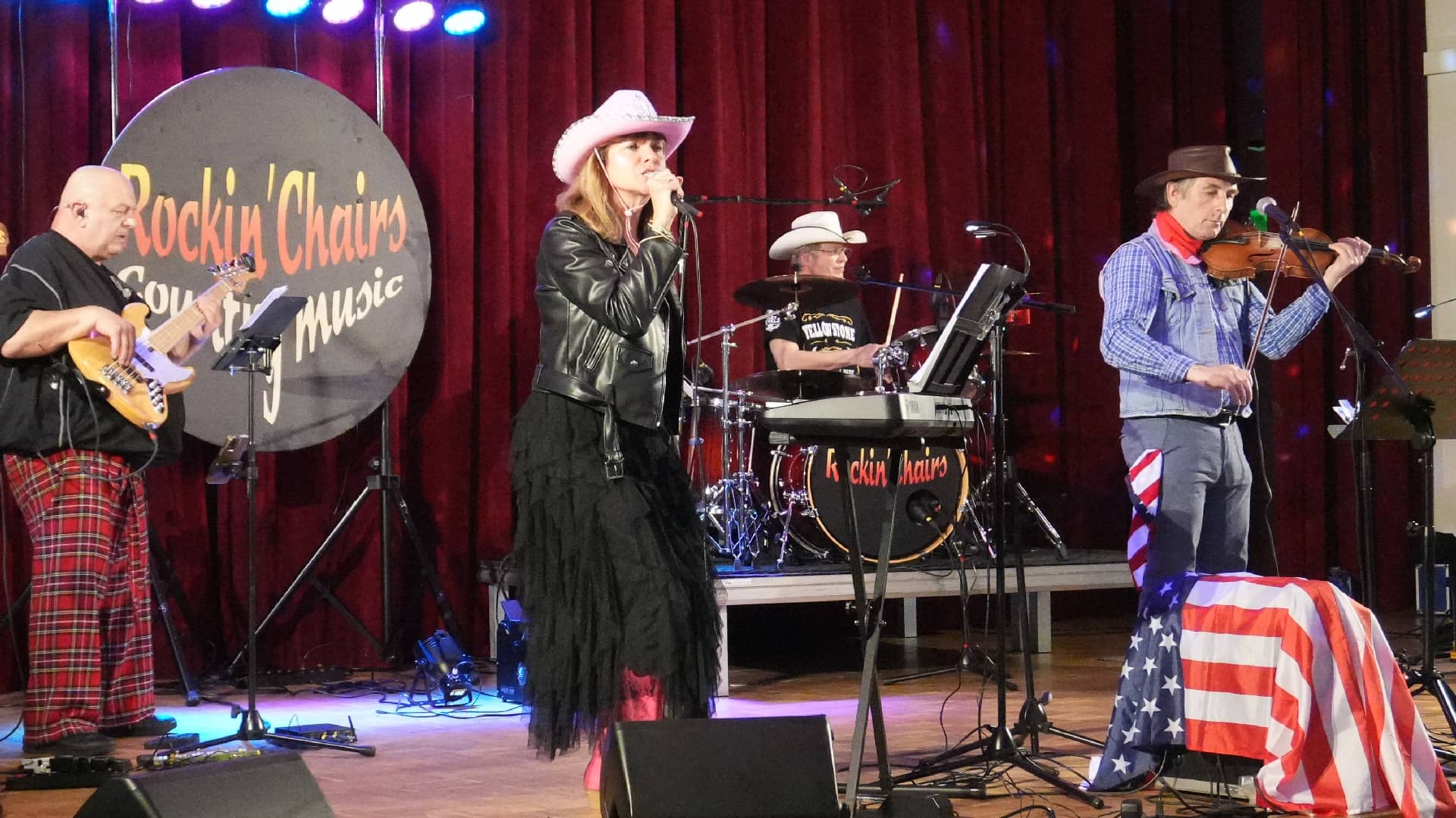 Concert chez les Rock Step Country Angers à Soucelles (49) - Photo : Eric Caumes