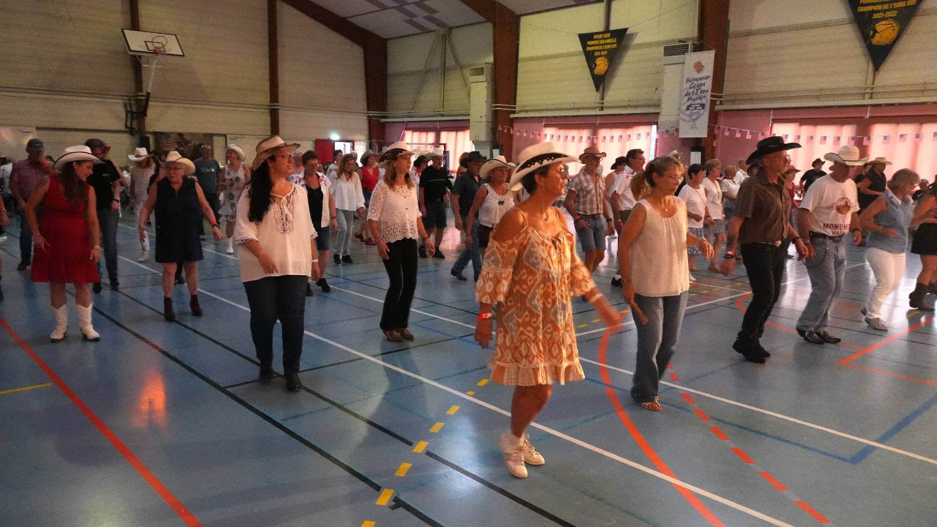 Concert chez les Flower Country à Perriers-sur-Andelle (27) - Photo : Eric Caumes