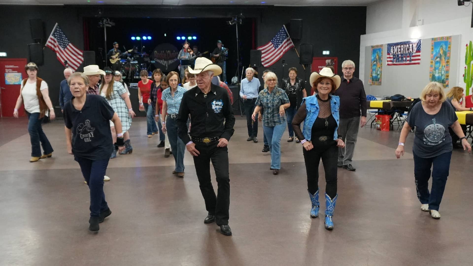 Rockin' Chairs chez les Cowboy Hat Dancers - Plaisir (78) - photo Eric Caumes