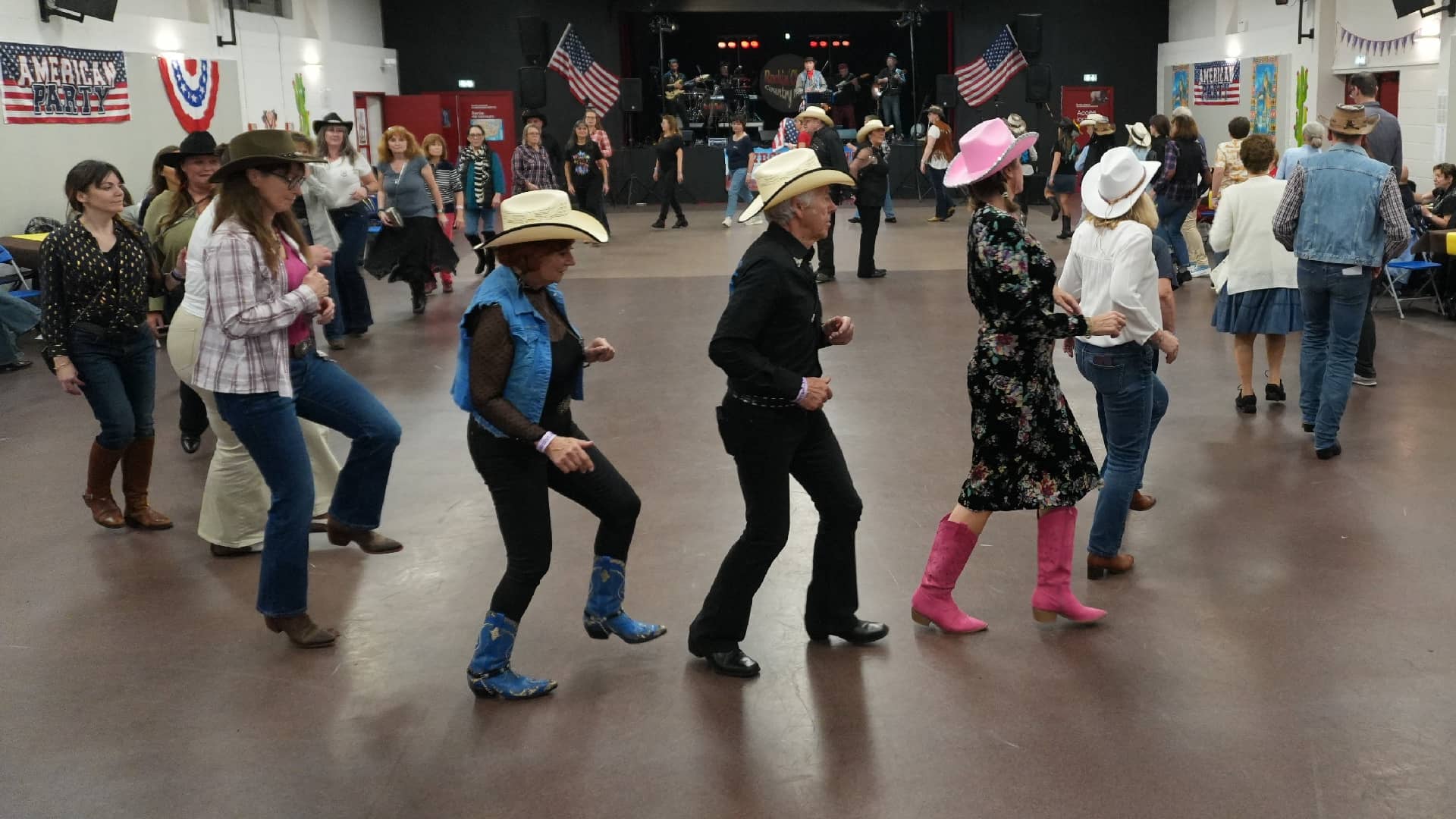 Rockin' Chairs chez les Cowboy Hat Dancers - Plaisir (78) - photo Eric Caumes