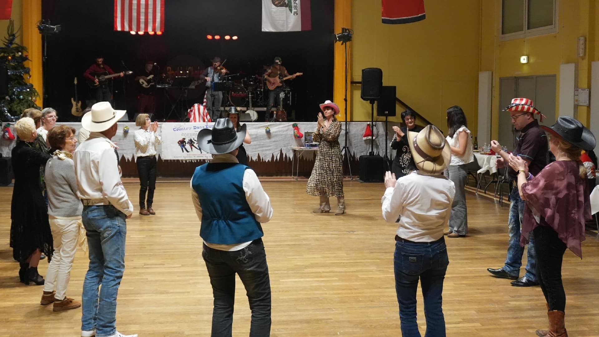 Réveillon chez les Country Dans'Eure - Brionne (27) - photo Eric Caumes