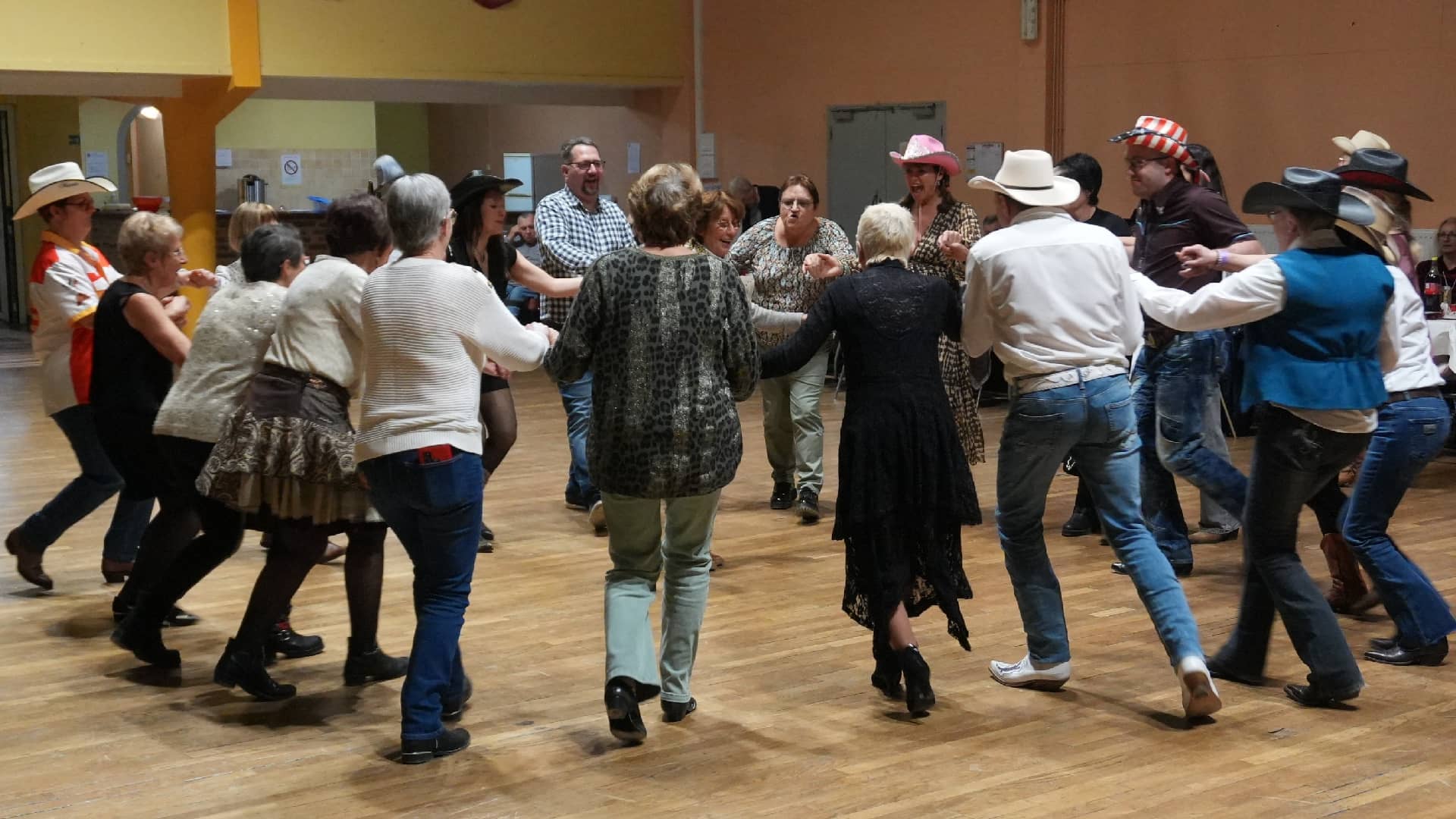 Réveillon chez les Country Dans'Eure - Brionne (27) - photo Eric Caumes