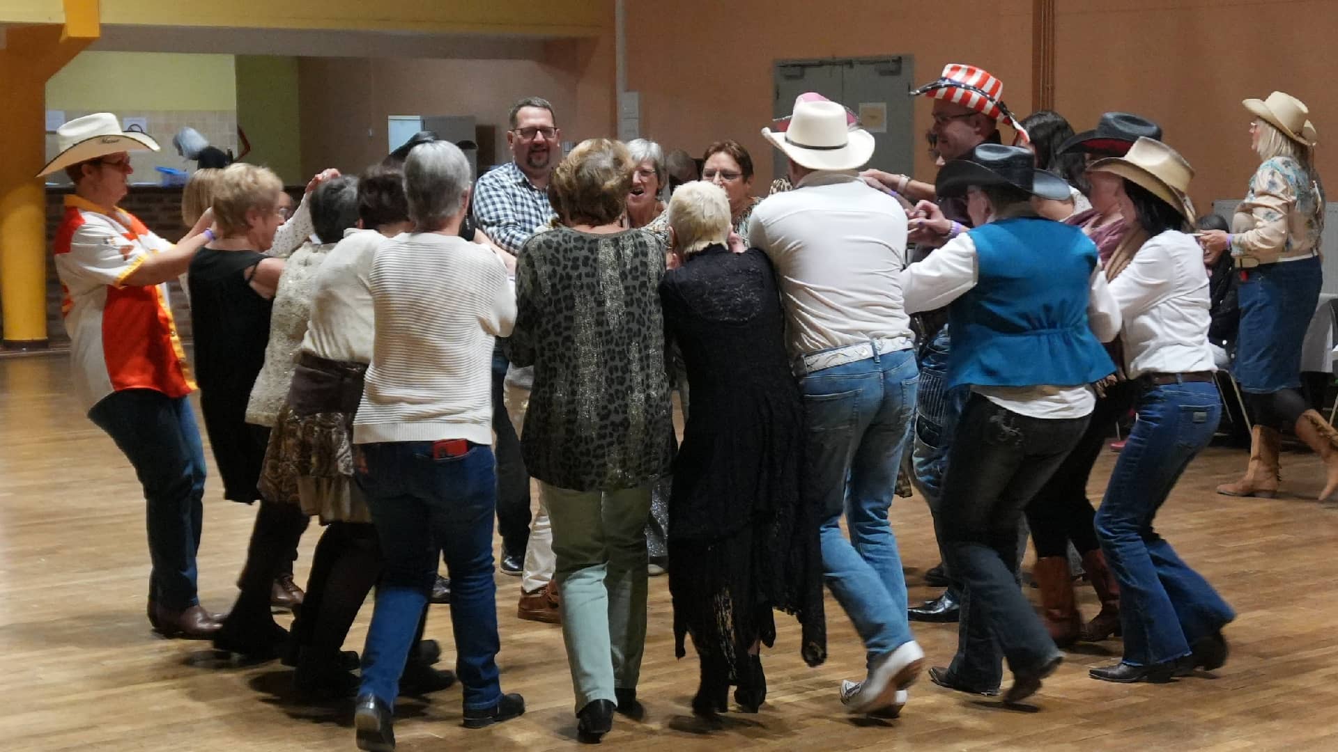 Réveillon chez les Country Dans'Eure - Brionne (27) - photo Eric Caumes