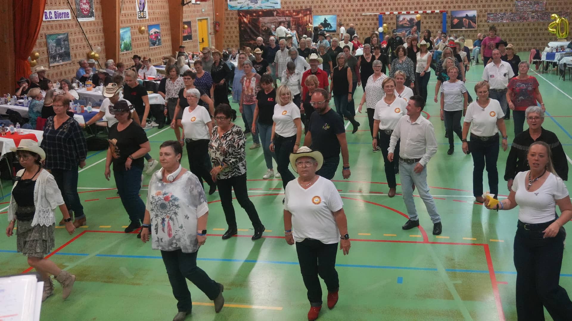 Rockin' Chairs chez les Feet On Fire - Bierne (59) - photo Eric Caumes